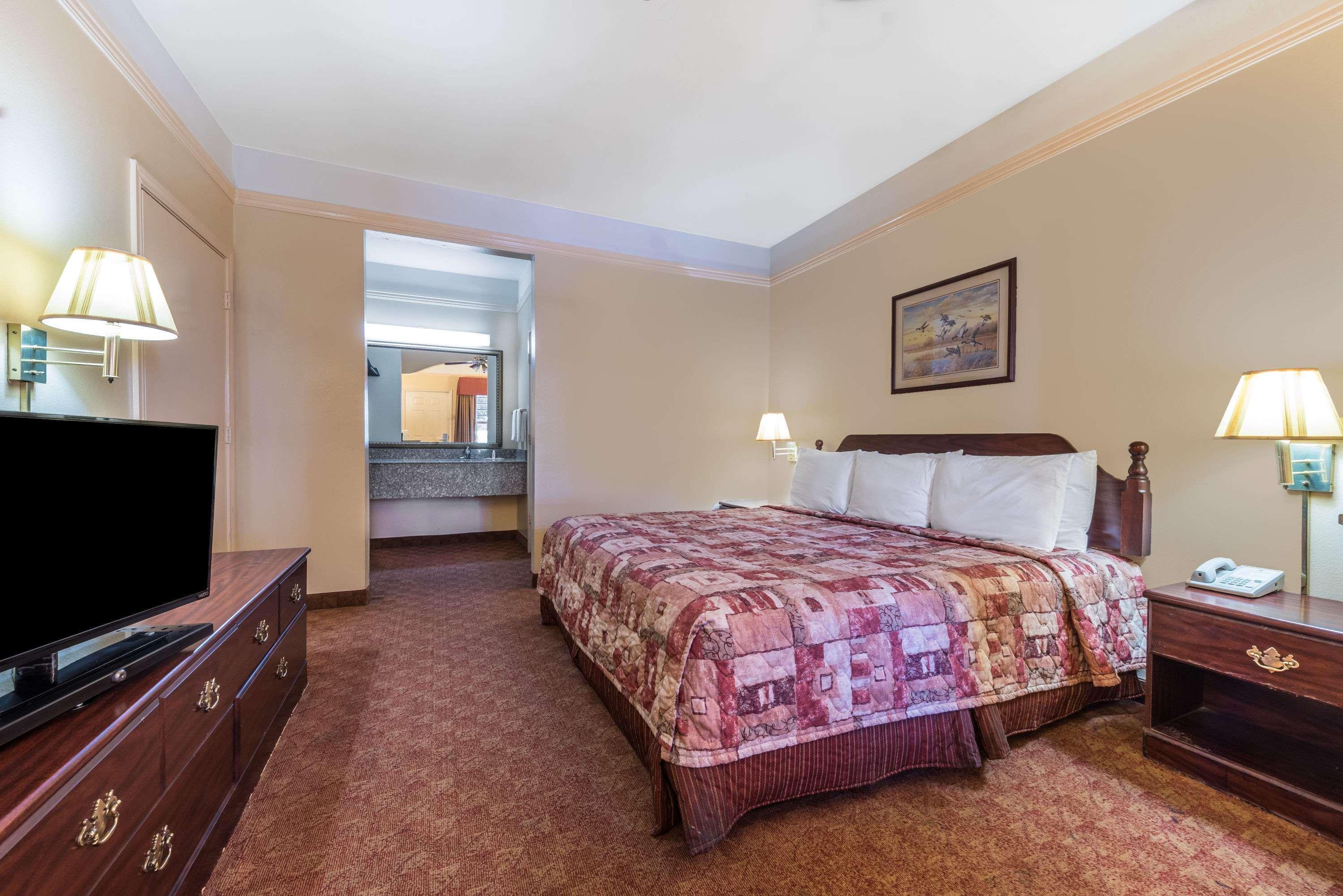 Super 8 By Wyndham 2*